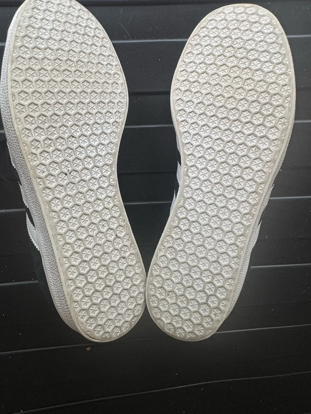 adidas low top